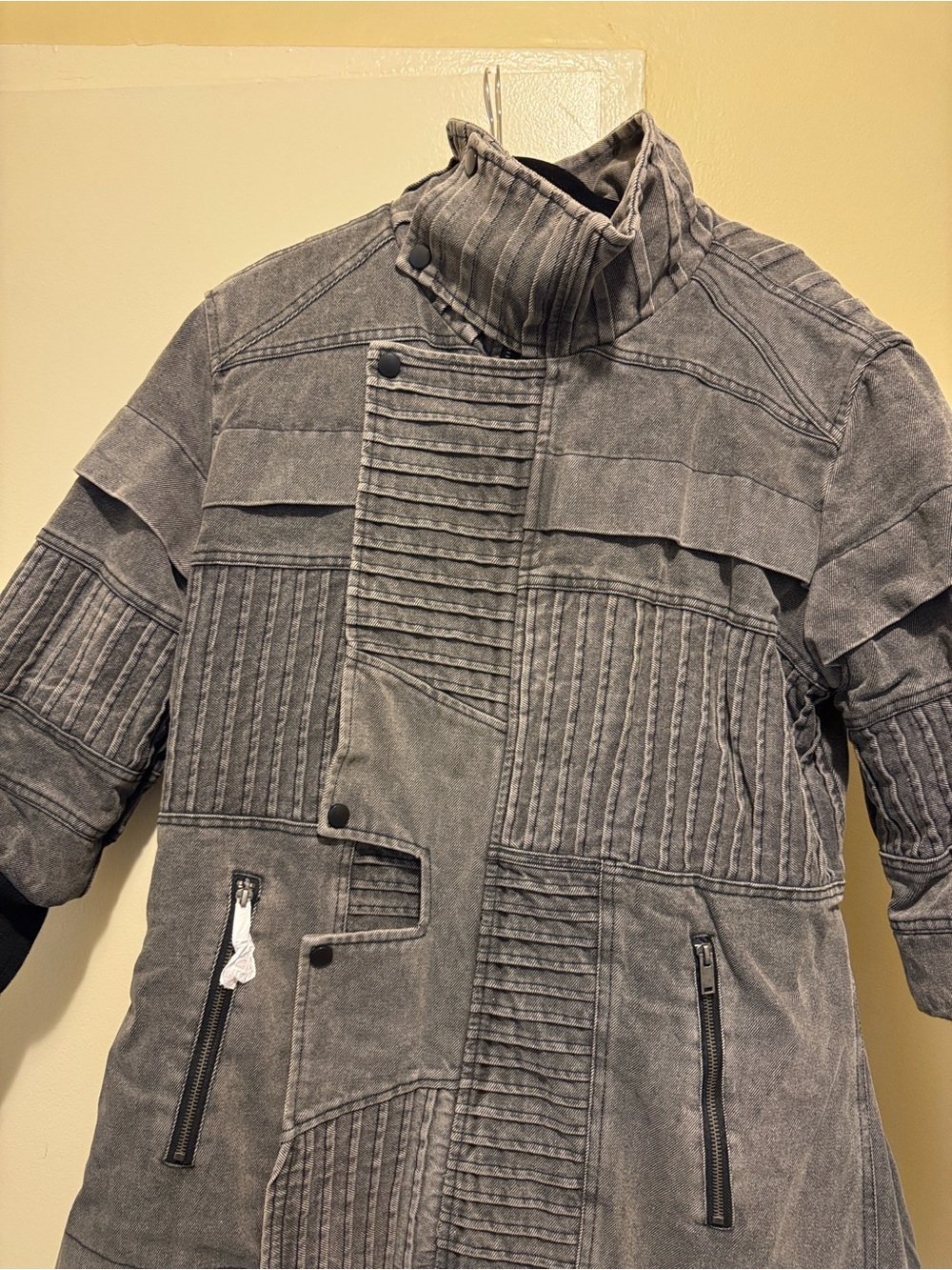 AKIRA Washed Gray Patchwork Trench Coat. - Picture 8 of 8